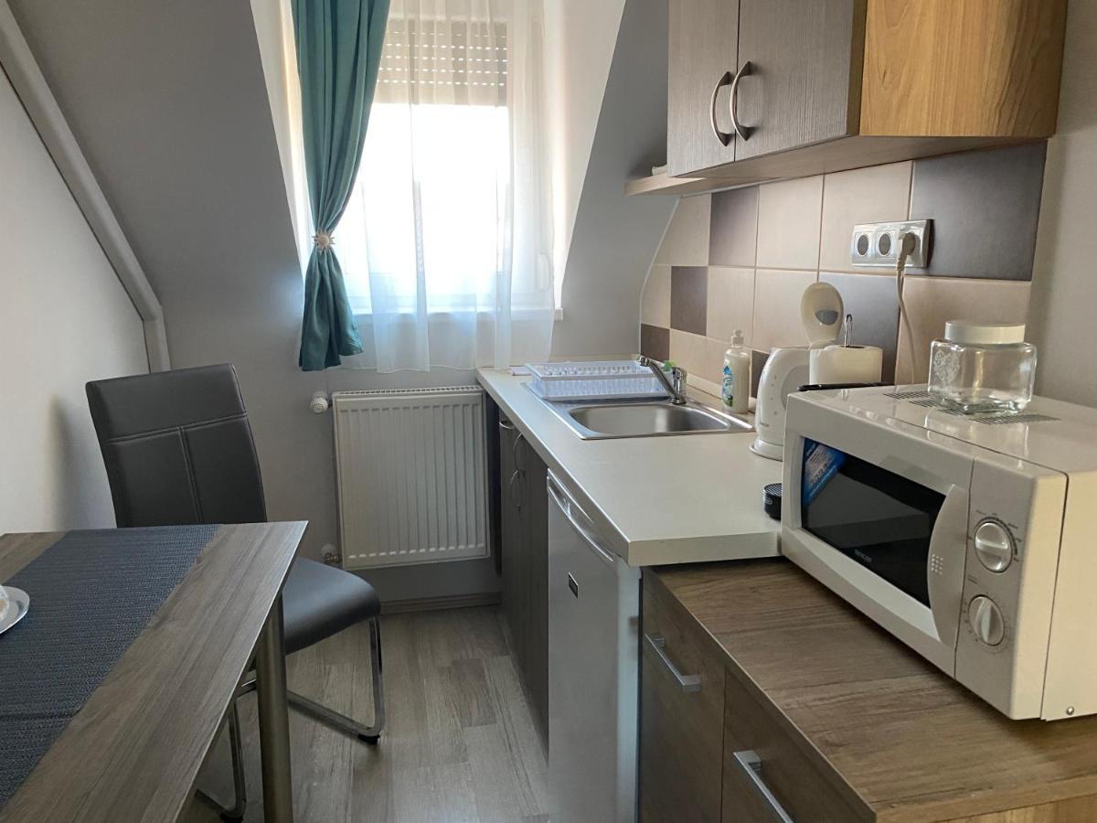 Oreo Apartman Eger Exterior photo