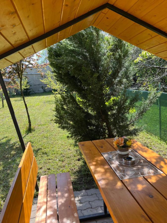 Oreo Apartman Eger Exterior photo