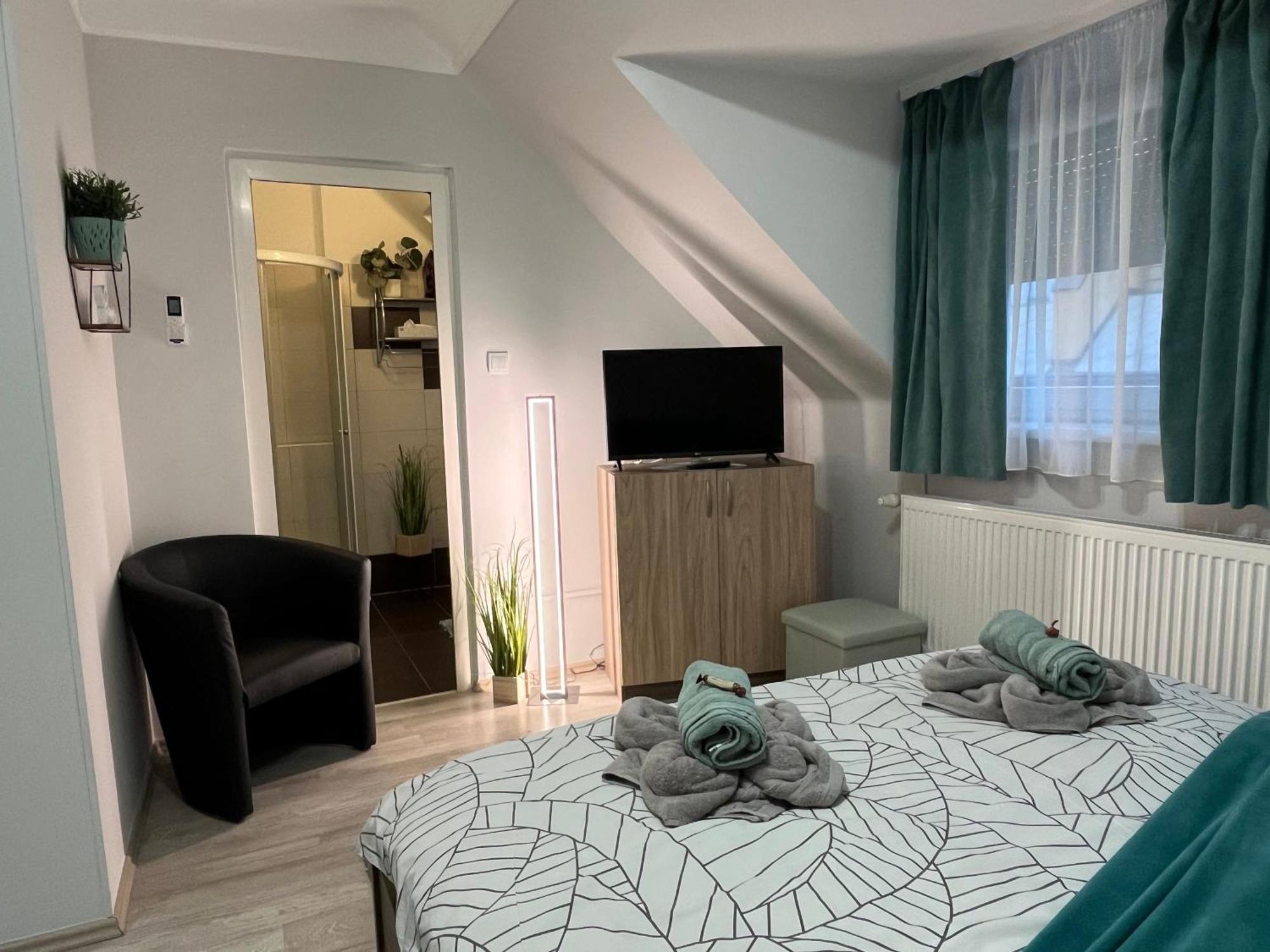 Oreo Apartman Eger Exterior photo