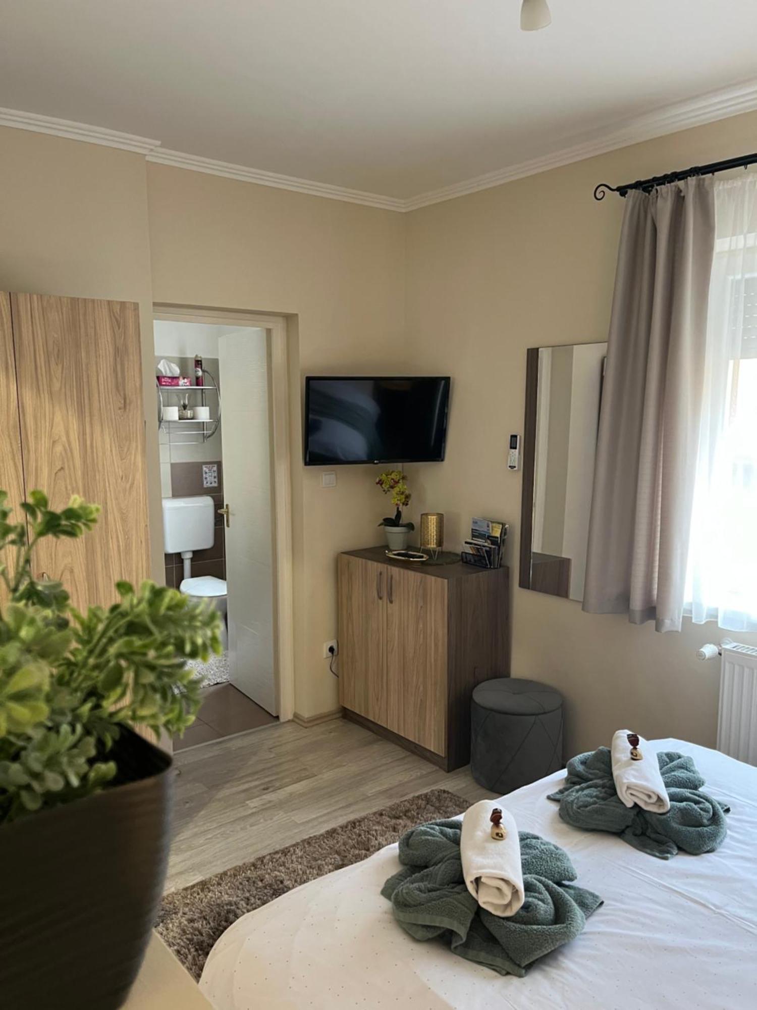 Oreo Apartman Eger Exterior photo